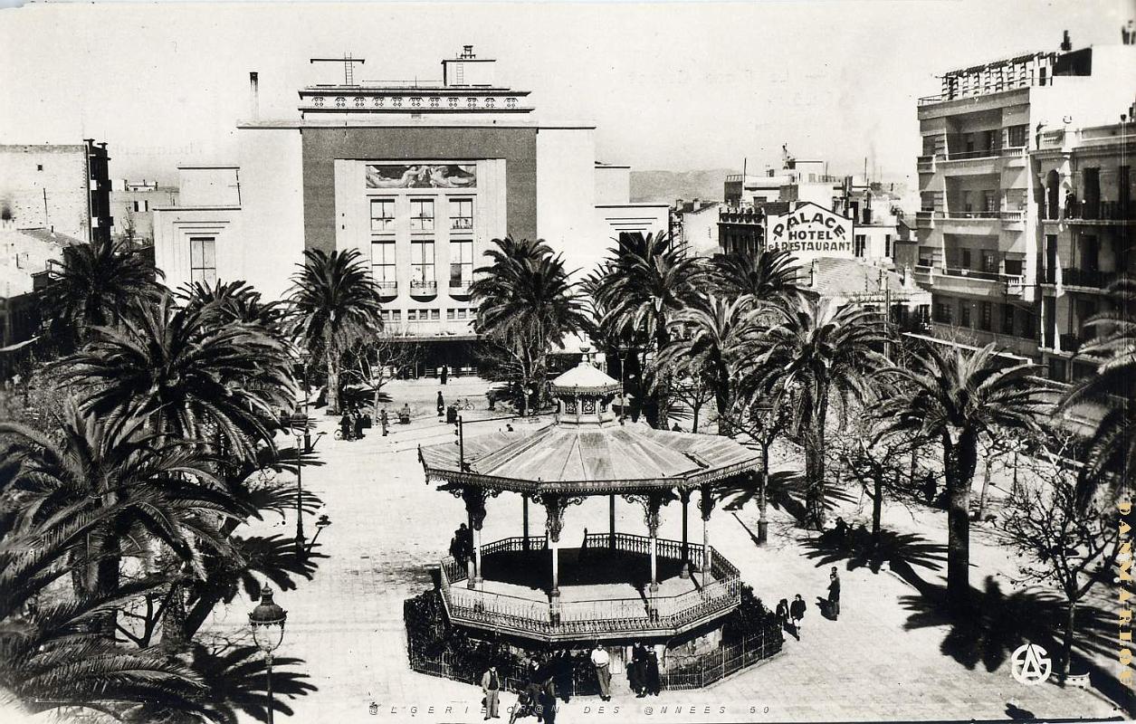 Sidi bel abbes 531- Place Carnot- Theatre COLLECTION DES AMIS DE ND DE SANTA CRUZ.jpg